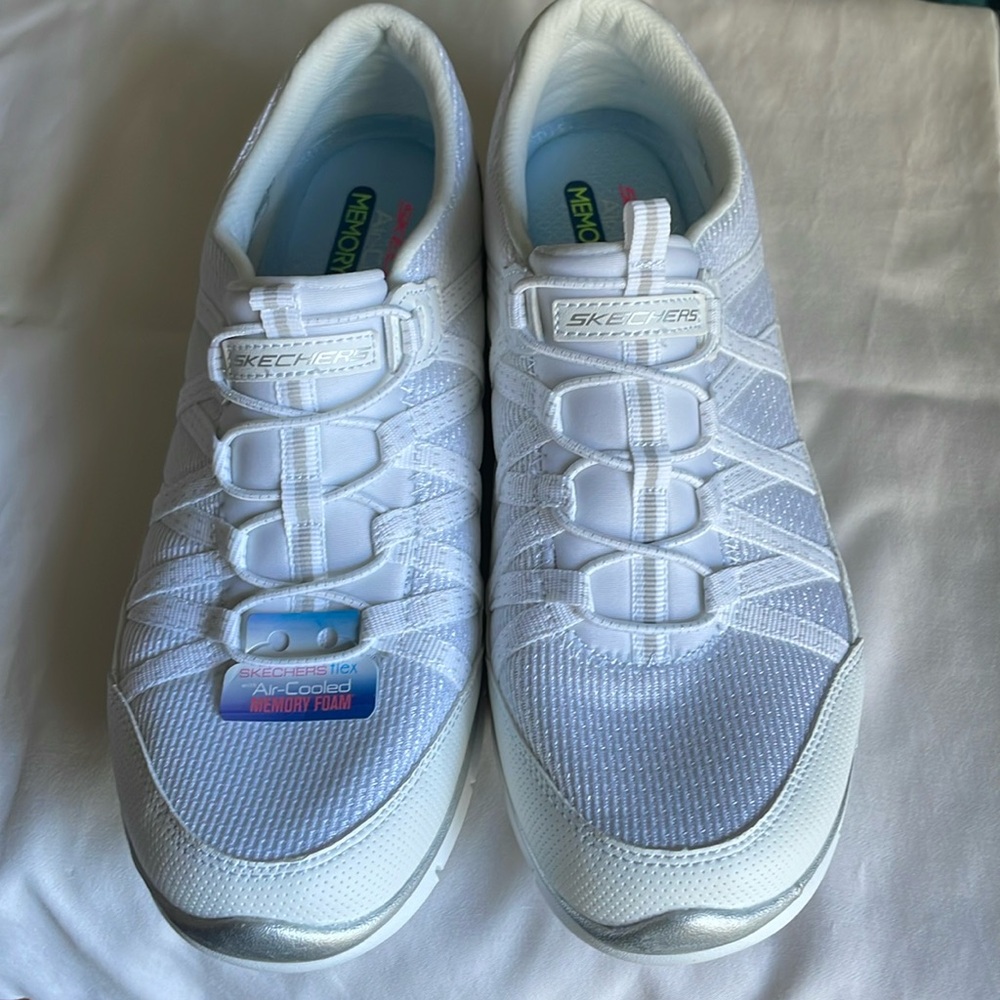 Skechers Women's Gratis-Strolling Sneaker